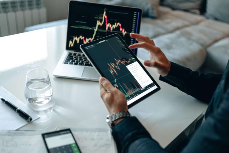 🏦 Intraday Trading क्या है? पूरी जानकारी हिंदी में – Step-by-Step Guide (Ram Awadh Singh) WhatsApp Image 2025 10 10 At 7.57.00 PM 768x513